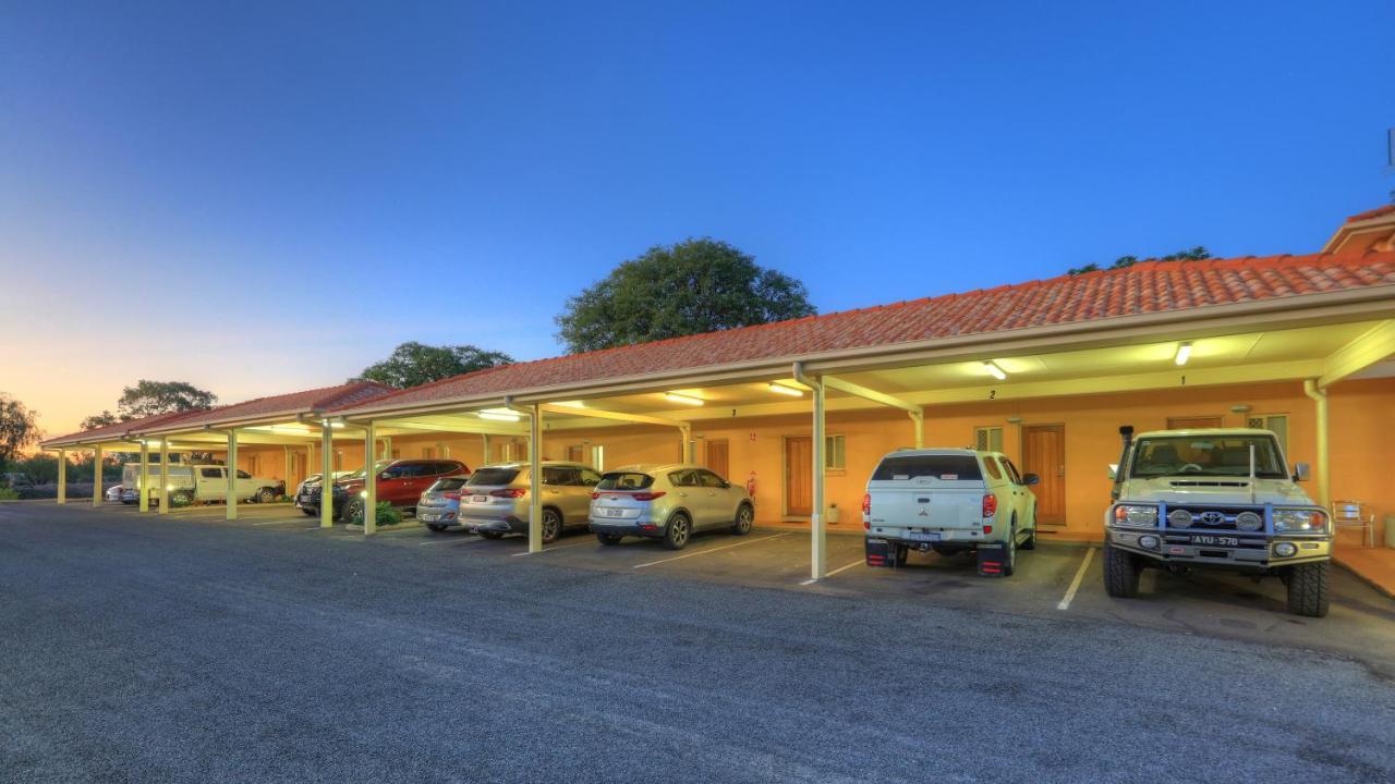 Country Roads Motor Inn Goondiwindi Exteriör bild