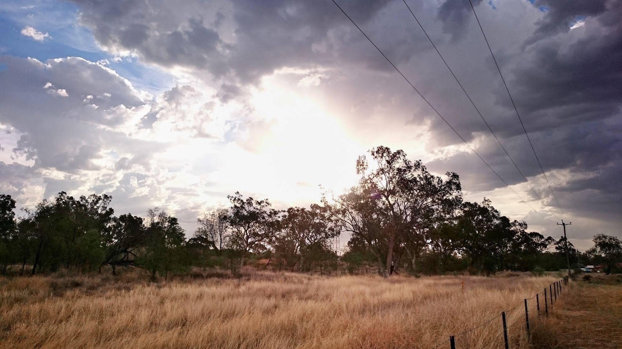 Country Roads Motor Inn Goondiwindi Exteriör bild